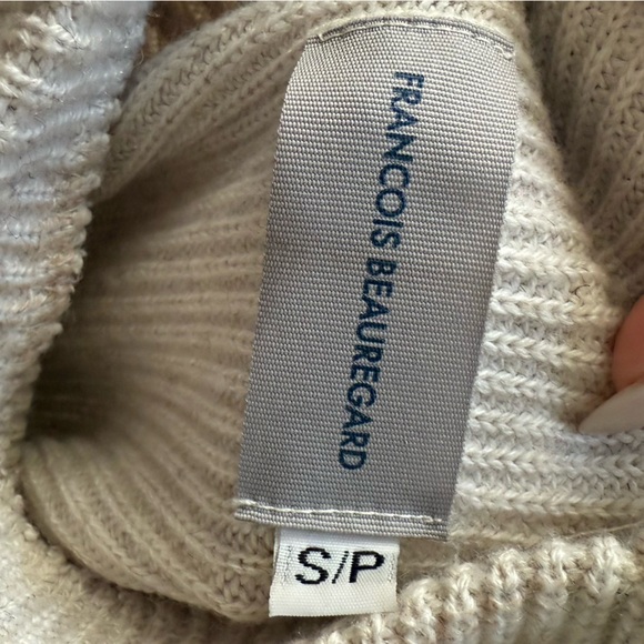 Designer Beige Long Sleeve Ribbed Turtleneck Top Small - Locally made 🇨🇦 - Picture 2 of 7